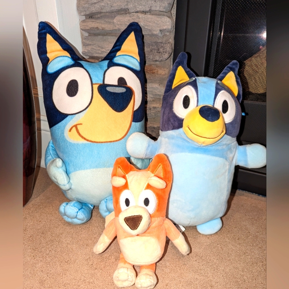 Set of three Bluey plush stuffed animals - two Bluey and one Bingo